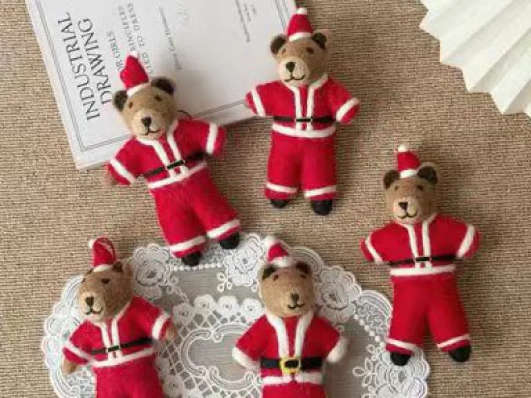 Felt Gifts & Seasonal